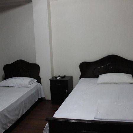 Hotel Peria บาทูมิ ห้อง รูปภาพ