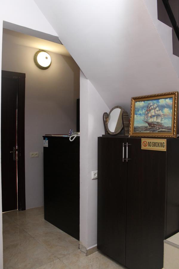 Hotel Peria บาทูมิ ภายนอก รูปภาพ