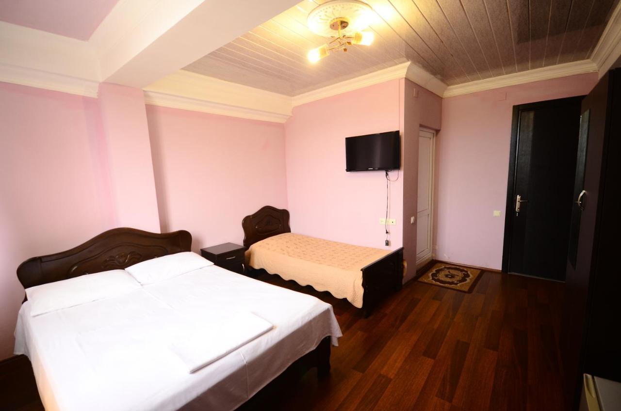 Hotel Peria บาทูมิ ภายนอก รูปภาพ